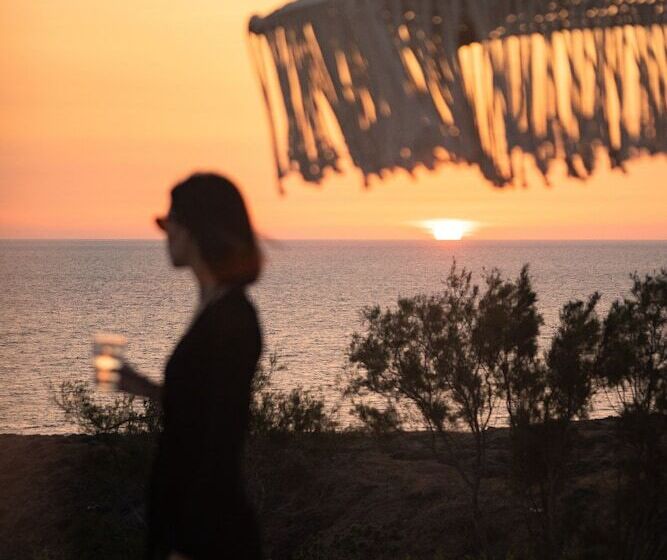 فندق Akri Suites Vourvoulos