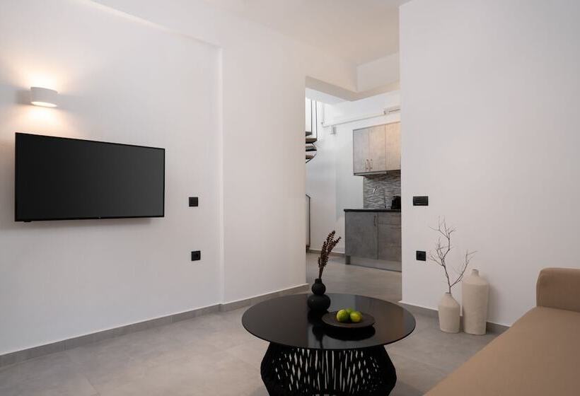 فندق Akri Suites Vourvoulos