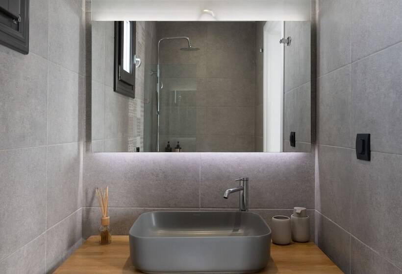 فندق Akri Suites Vourvoulos