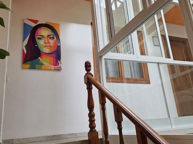 هتل Arc House Plaza