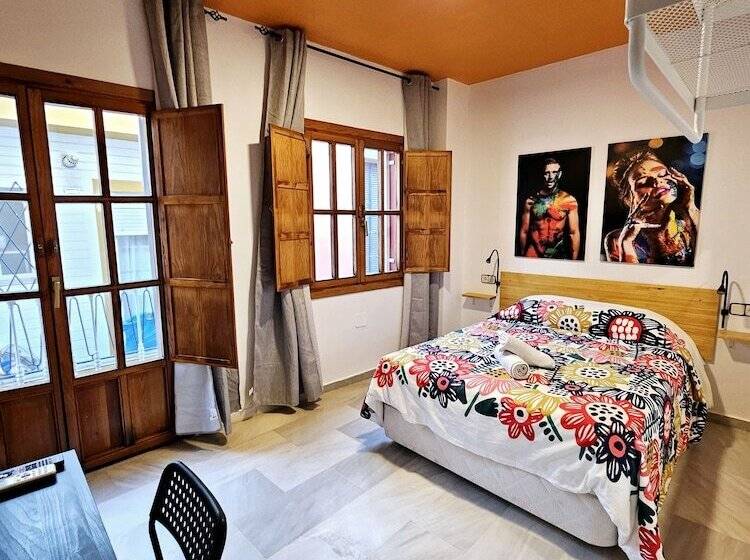 هتل Arc House Plaza