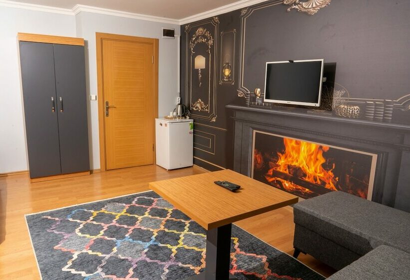 Отель Heraldic Room