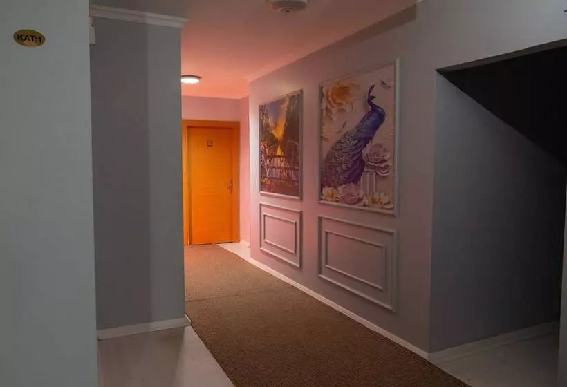 ホテル Heraldic Room