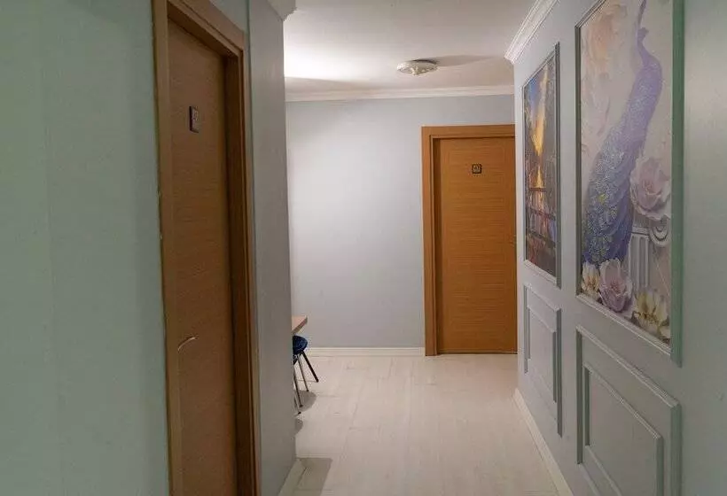 ホテル Heraldic Room