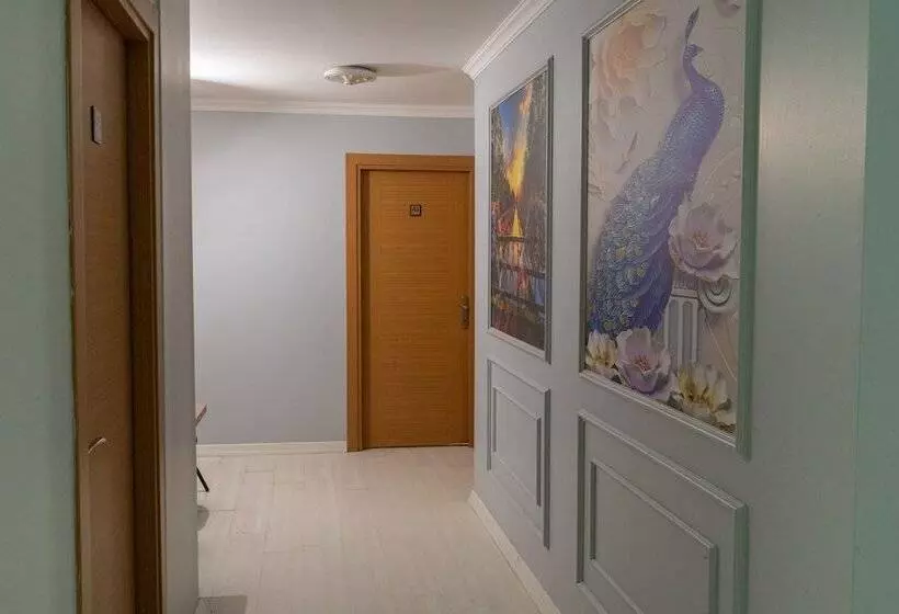 ホテル Heraldic Room