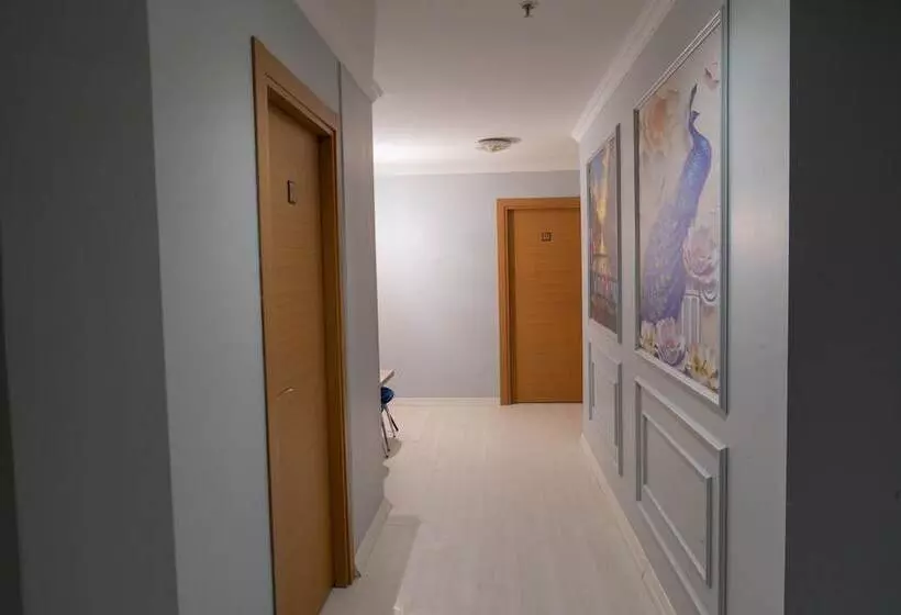 ホテル Heraldic Room