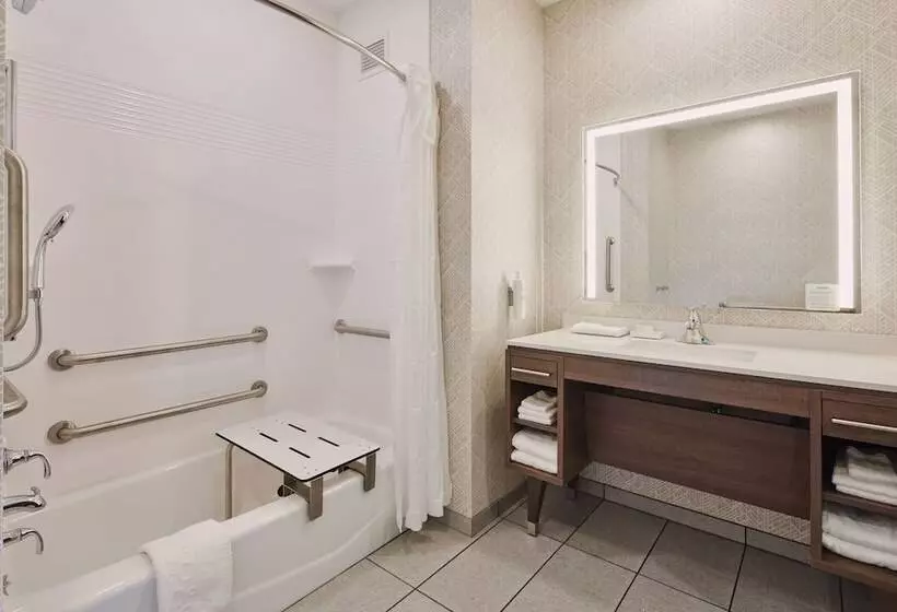 هتل Home2 Suites By Hilton Sacramento At Csus