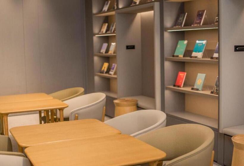 Ji Hotel Xuzhou Administrative Center Metro Station