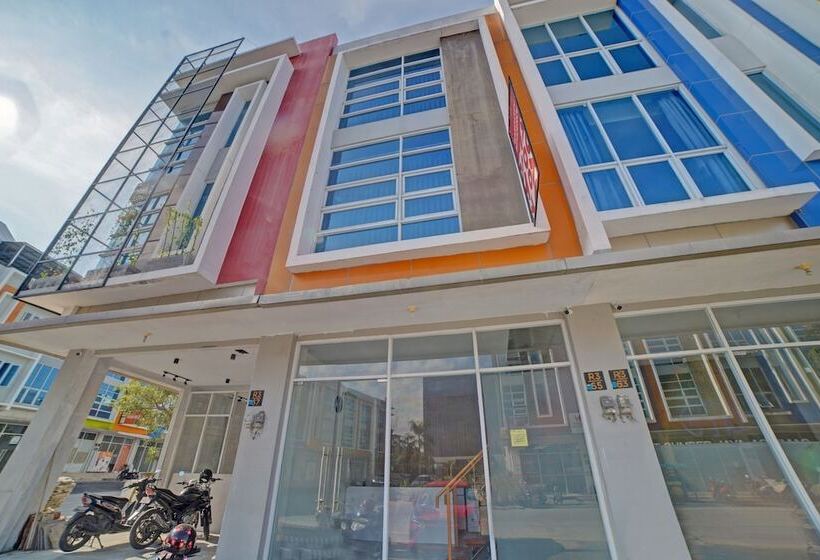 Hotel Oyo 90559 Gamacity Residence