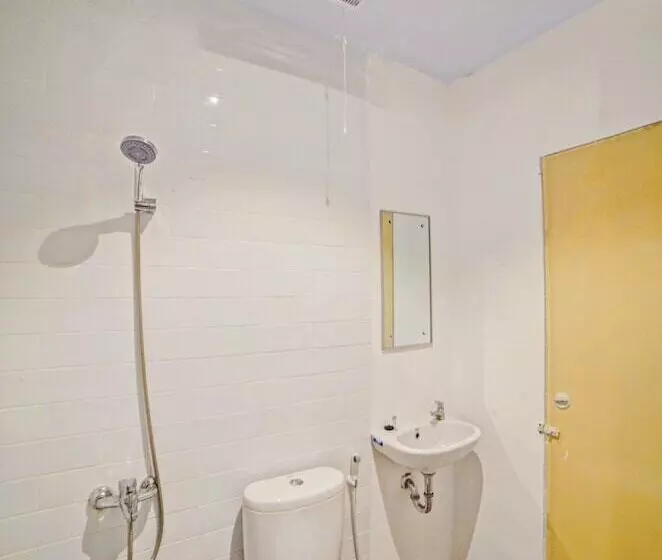 Hotelli Oyo 90559 Gamacity Residence