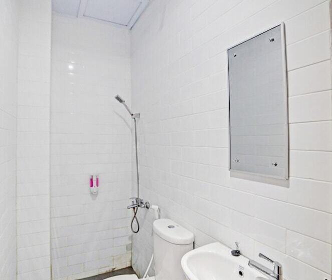 Hotel Oyo 90559 Gamacity Residence