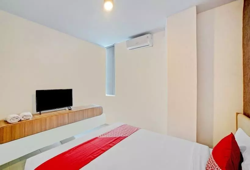 Hotelli Oyo 90559 Gamacity Residence