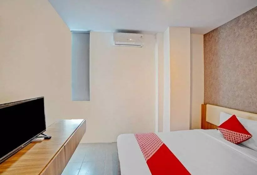 Hotelli Oyo 90559 Gamacity Residence