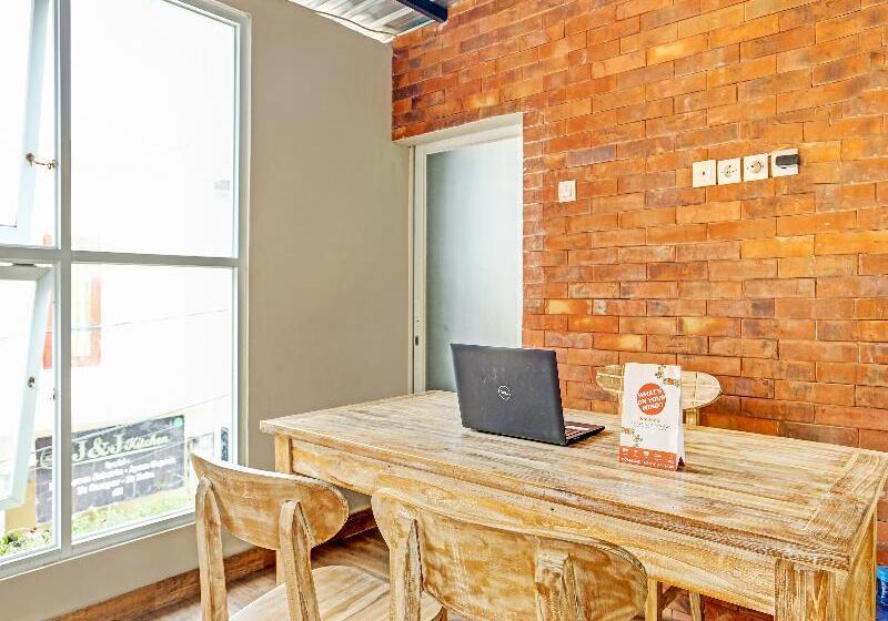 호텔 Oyo 91102 Handika Jaya Ph