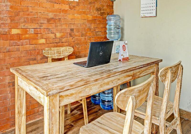 호텔 Oyo 91102 Handika Jaya Ph