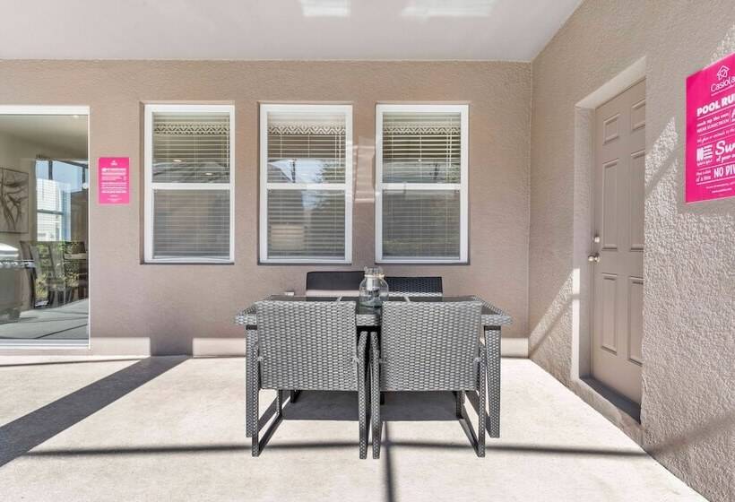 6049 Broad Oak Drive