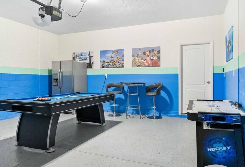 6049 Broad Oak Drive