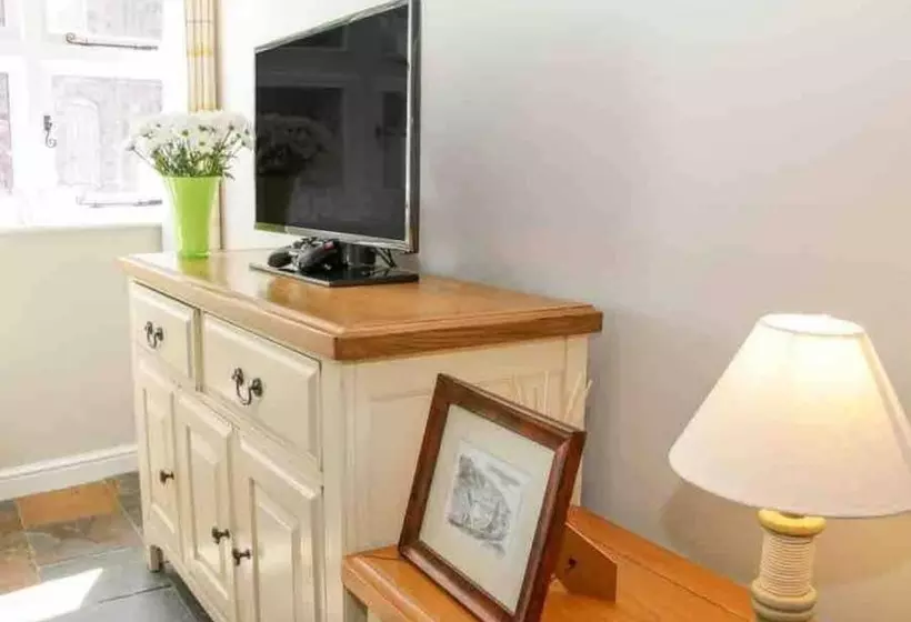 Cottagesleeps2 Fireplace Valleyview Patio Garden