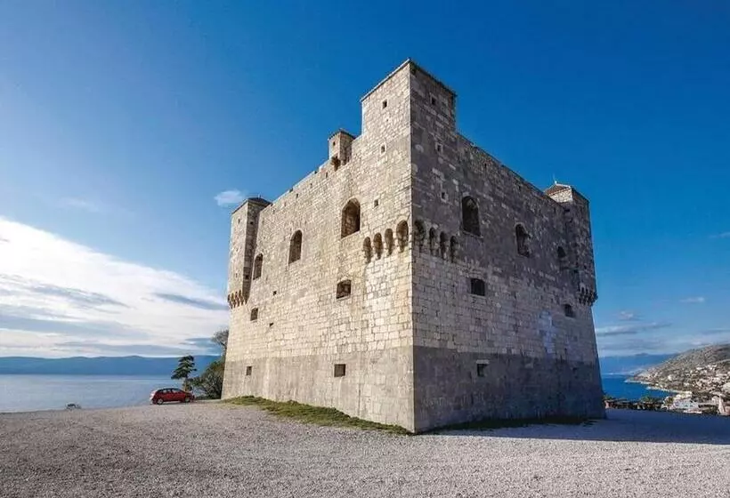 Hotelli Apartments Senj