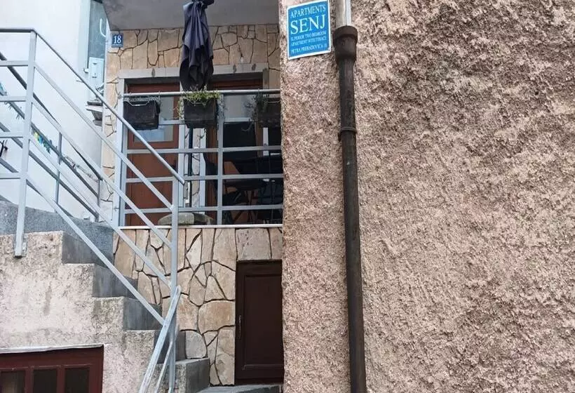 Hotelli Apartments Senj