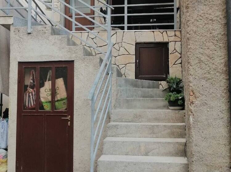 בית מלון כפרי Apartments Senj