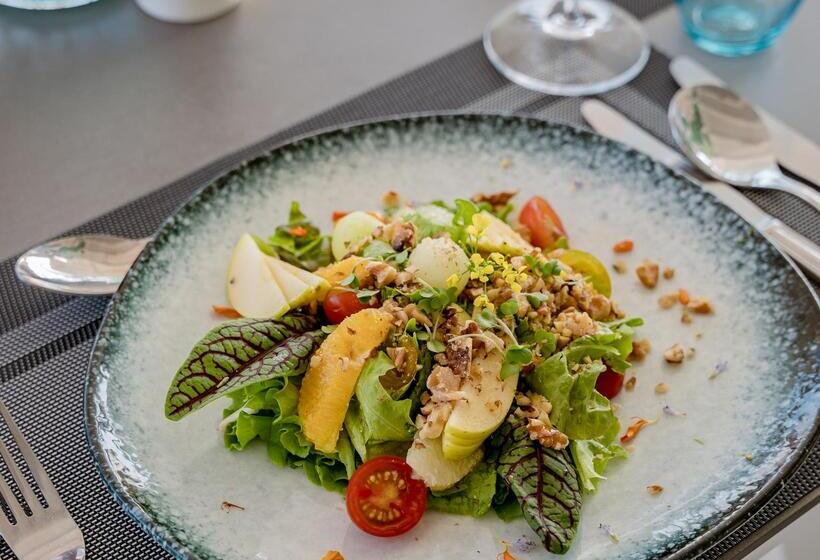 هتل Fort Arabesque The Villas