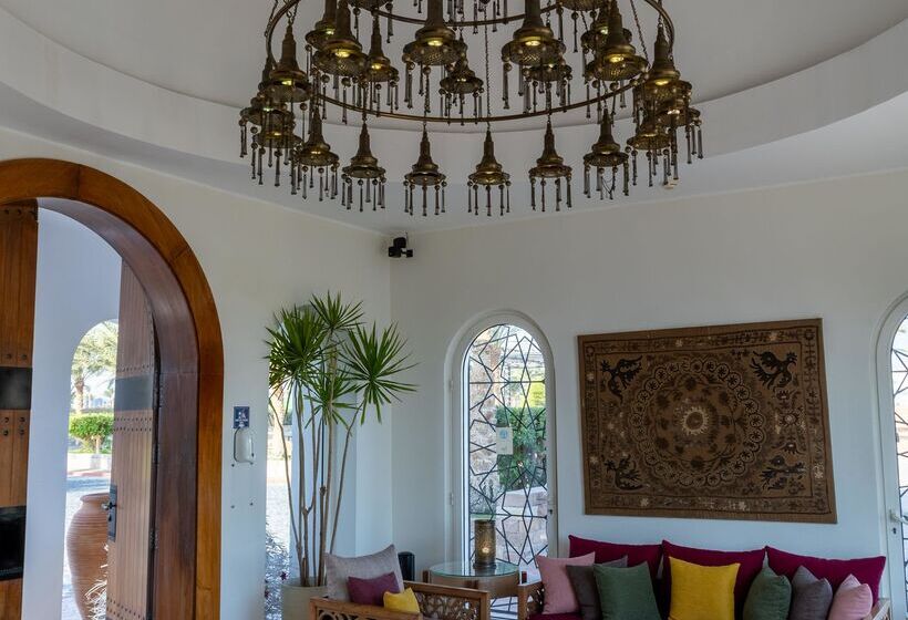 هتل Fort Arabesque The Villas