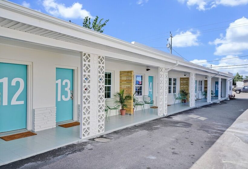 Отель The Starlite Inn