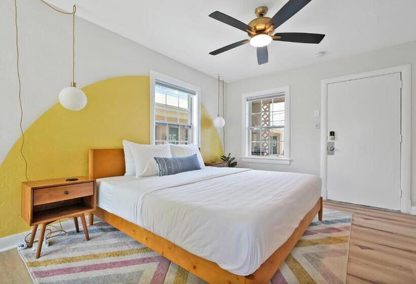 Отель The Starlite Inn