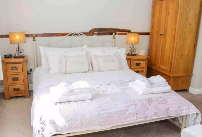 Cottagesleeps2 Fireplace Valleyview Patio Garden