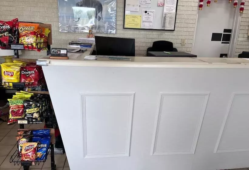 Motelli Windtree Inn