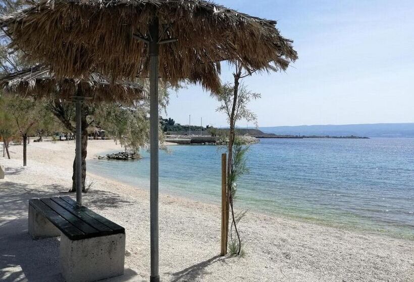 פנסיון Apartments Sun & Sea