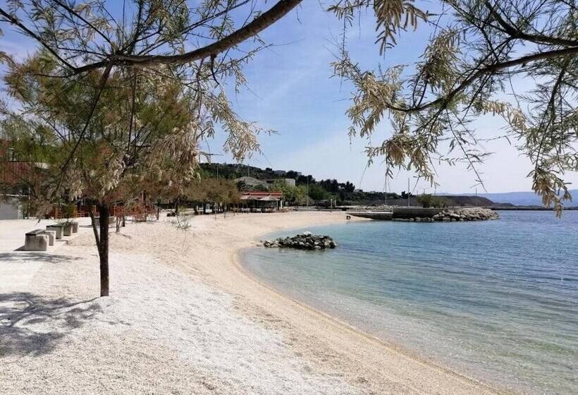 פנסיון Apartments Sun & Sea