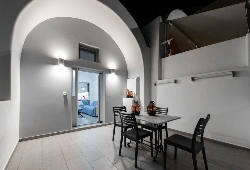 Residencia Golden Comfort Suites