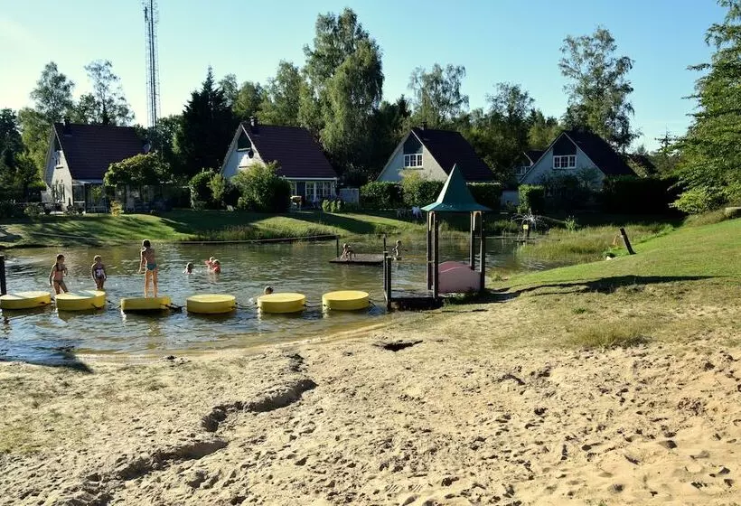 リゾートホテル Vakantiepark Hellendoorn