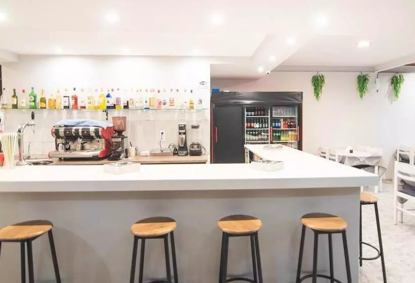 Sandy Beach Annexe