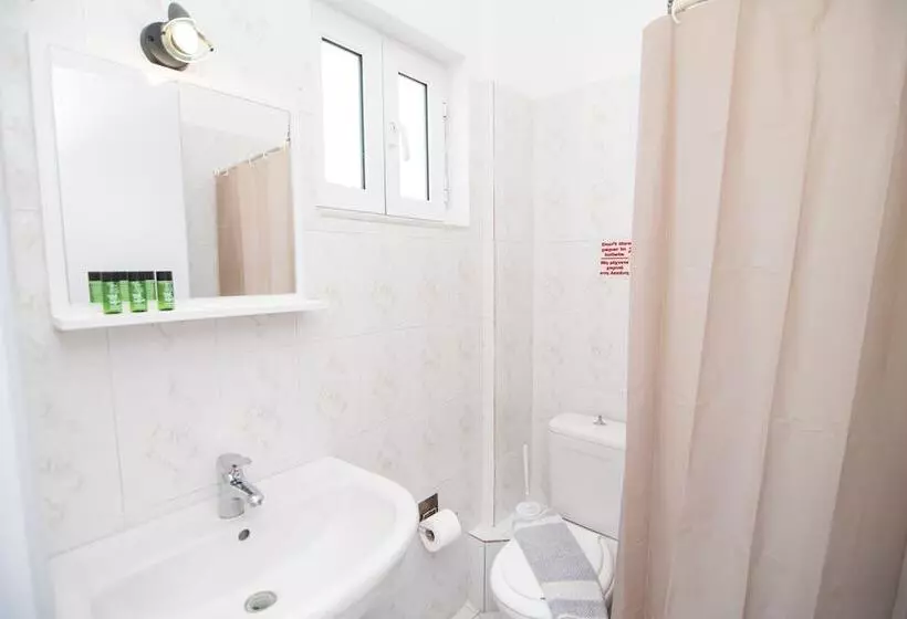 Sandy Beach Annexe