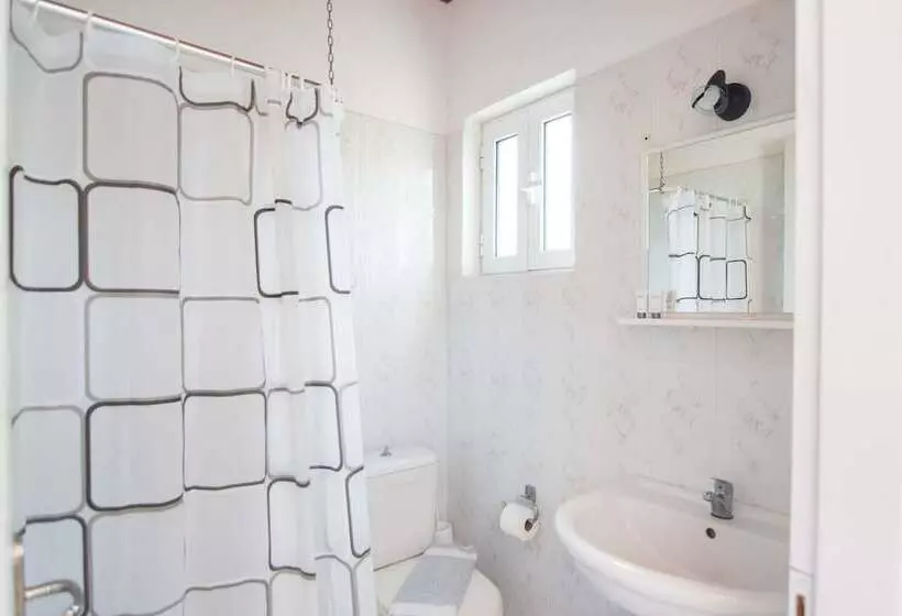 Sandy Beach Annexe