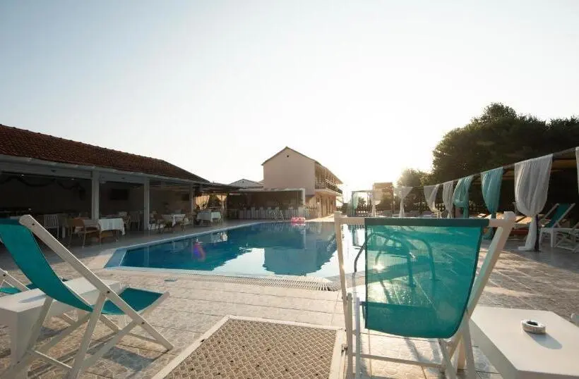 Sandy Beach Annexe
