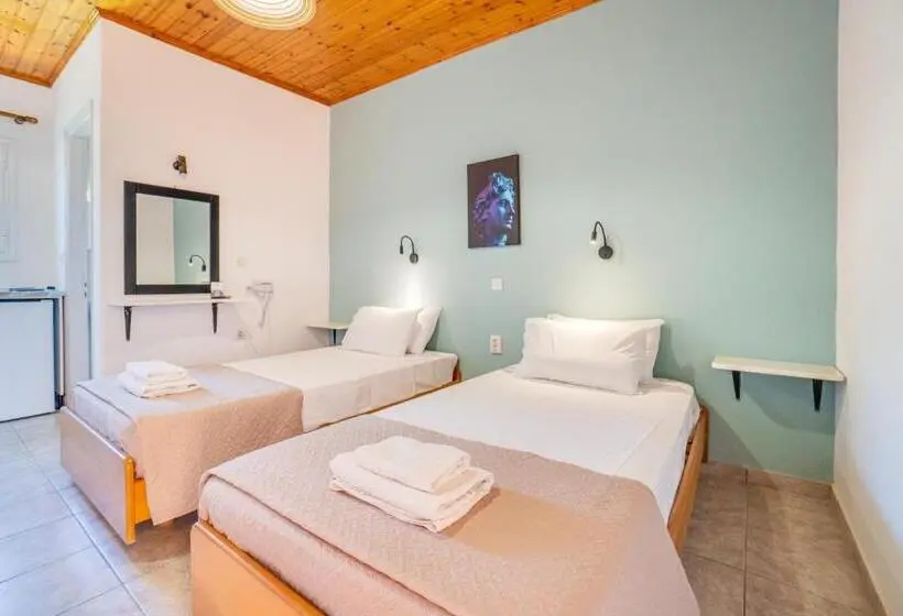 Sandy Beach Annexe