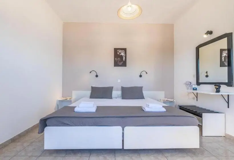 Sandy Beach Annexe