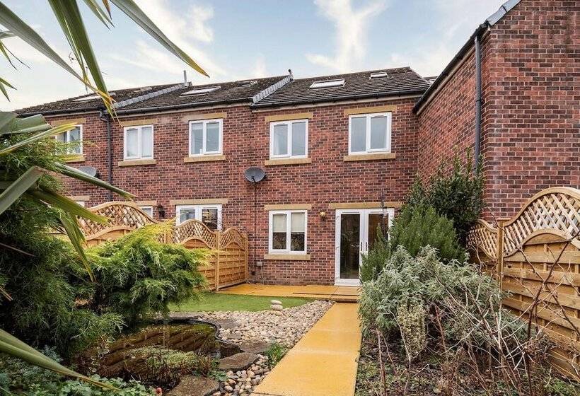 Stunning 3bd Home Hillsborough Sheffield