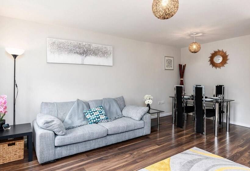 Stunning 3bd Home Hillsborough Sheffield