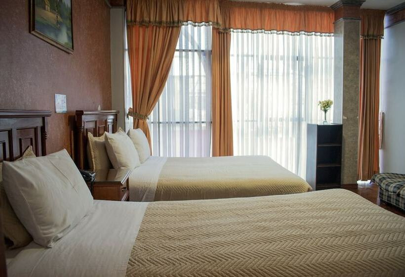 هتل Diamante Azul