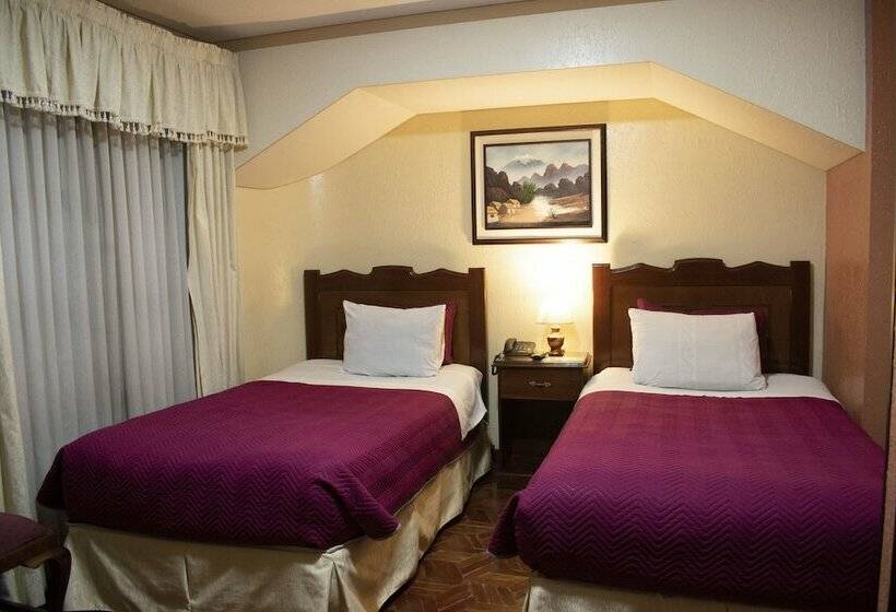 هتل Diamante Azul