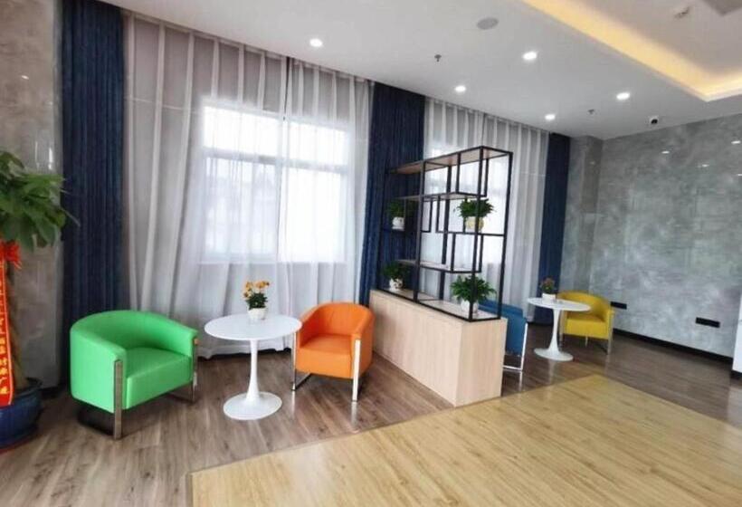 Отель Greentree Inn Express Jiangsu Taizhou North High Speed Railway Station