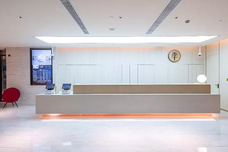 Hotel Ji