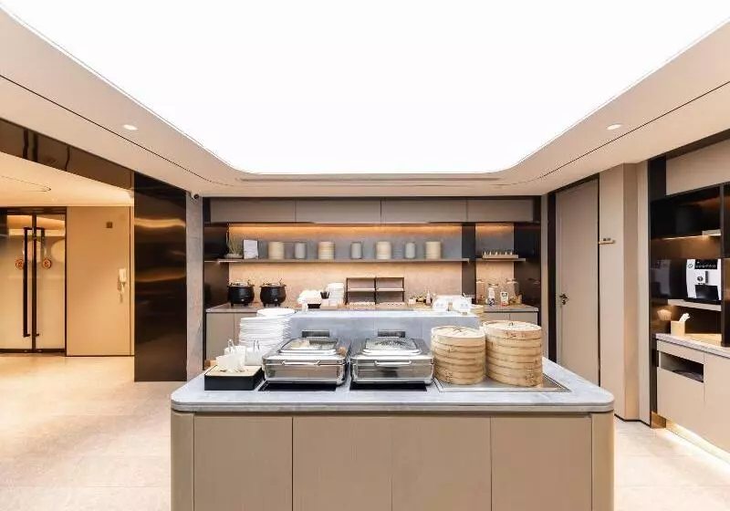 Ji Hotel Xuyi Jiaxi Square