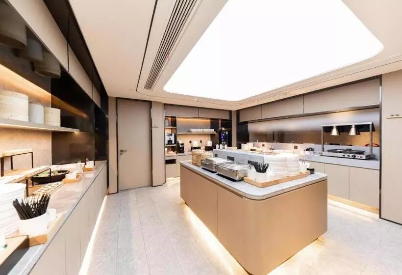 Ji Hotel Xuyi Jiaxi Square