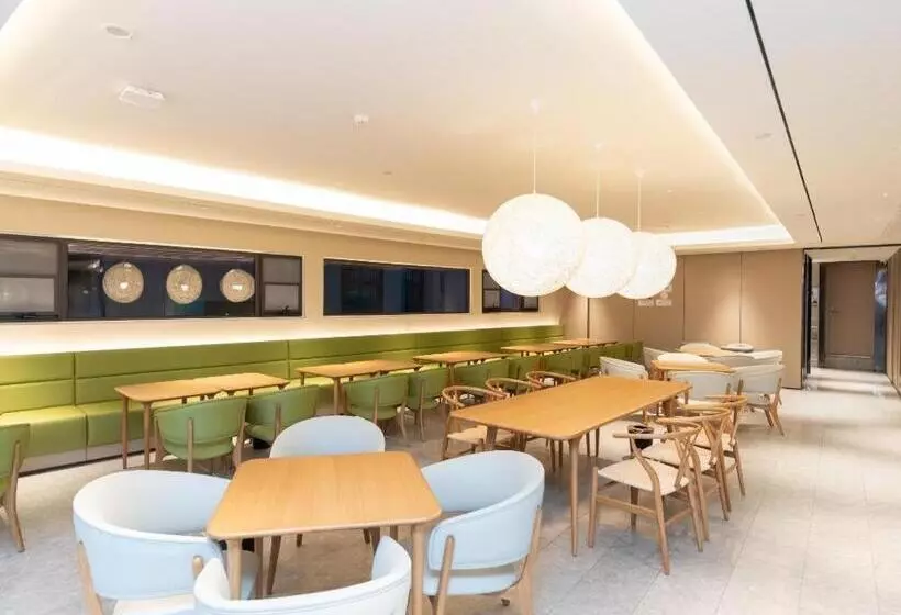 Ji Hotel Xuyi Jiaxi Square